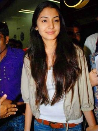 Anushka Sharma without makeup