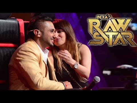 Yo Yo Honey Singh with wife Shalini - Beautiful Singer Couple