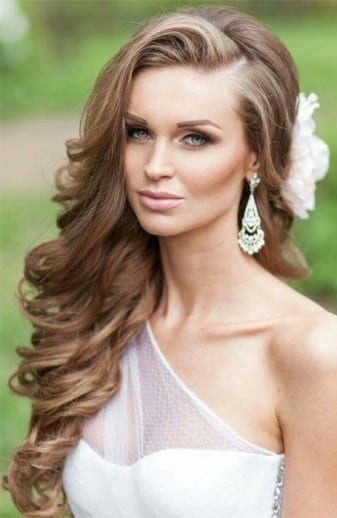 The Gorgeous Side Part - Ladies Hairstyle 2019 The Gorgeous Side Part - Ladies Hairstyle 2019