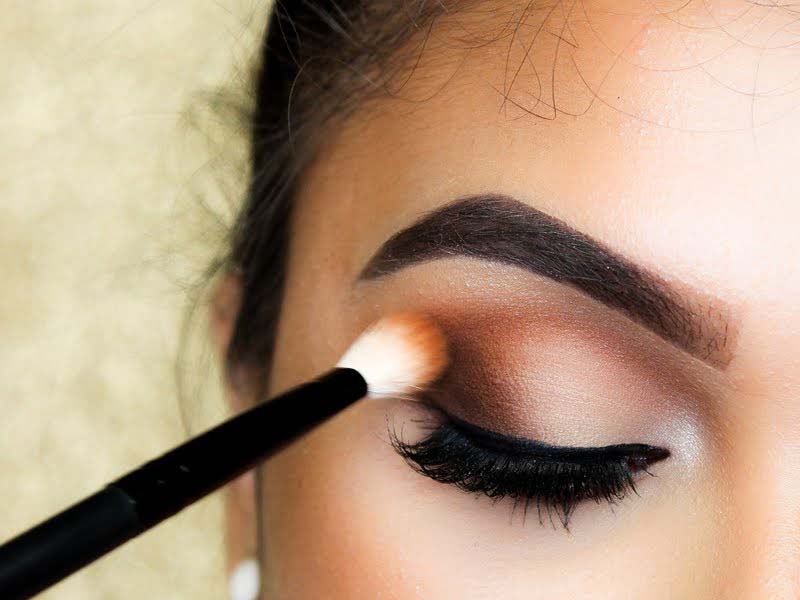 Step By Step Guide For Smokey Eye Makeup 8
