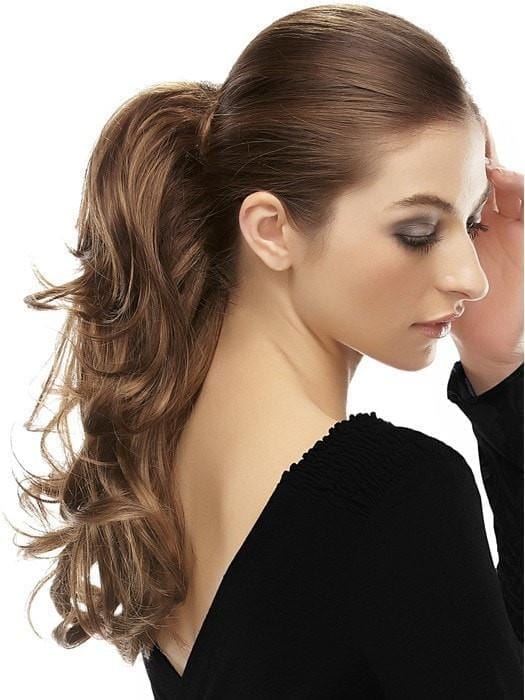 Woman in black dress and A high and tight ponytail hairstyle - hairstyle 2022 female