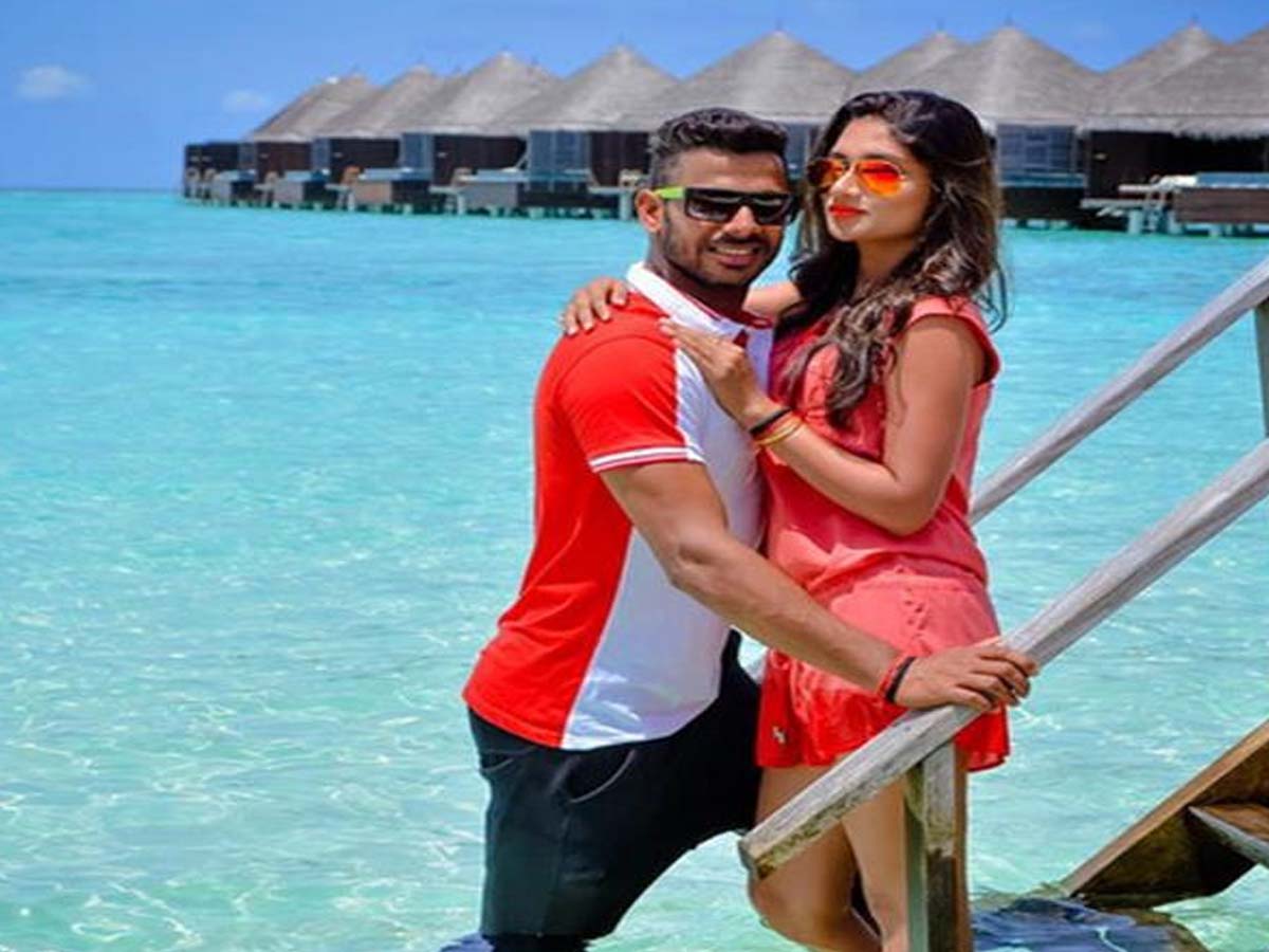 List of Indian Cricketers and their Beautiful Wives 5