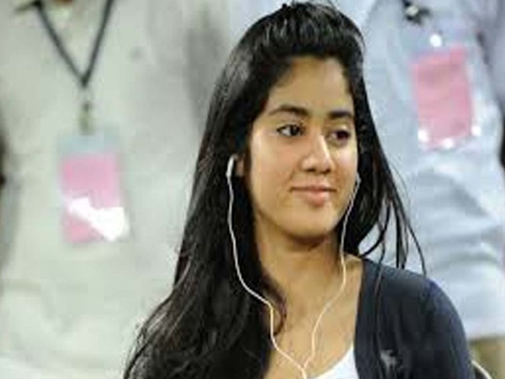 Jhanvi Kapoor Diet And Fitness Secrets Revealed - Find Health Tips