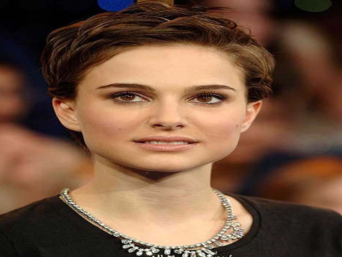 Celebrity Hairstyle - 20 Hollywood Actresses with Short Hair Cuts 7