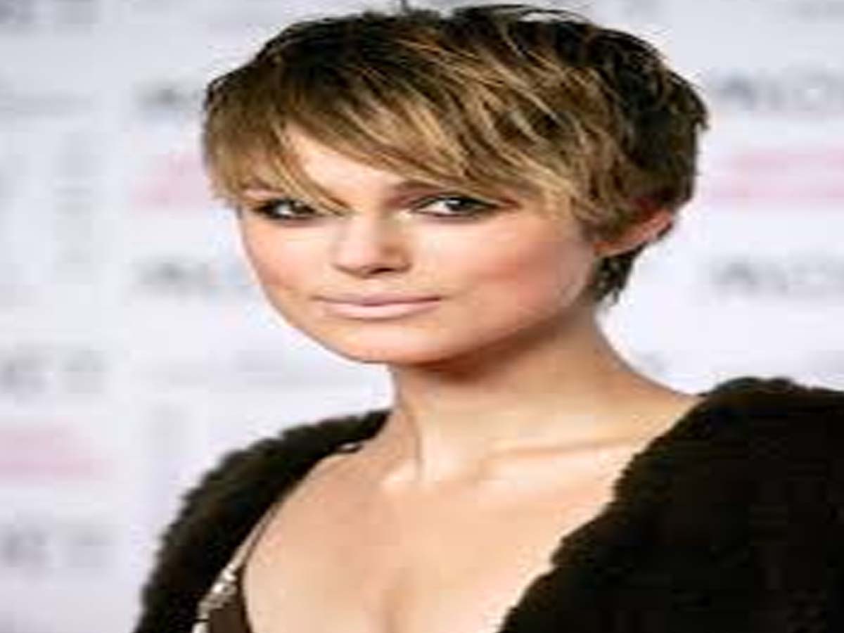Celebrity Hairstyle - 20 Hollywood Actresses with Short Hair Cuts 20