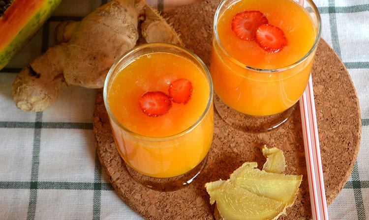 Papaya ginger smoothie | Breakfast Ideas for Bodybuilding