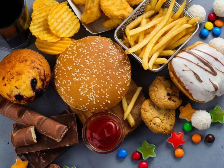 unhealthy junk food 