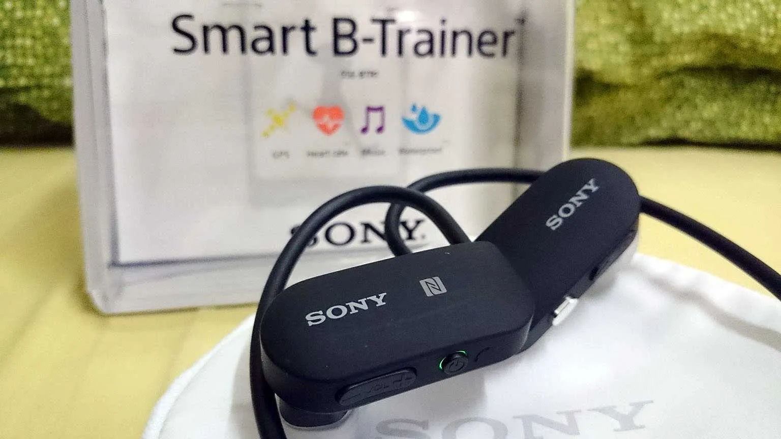 Sony Smart B-Trainer Sports Earbuds