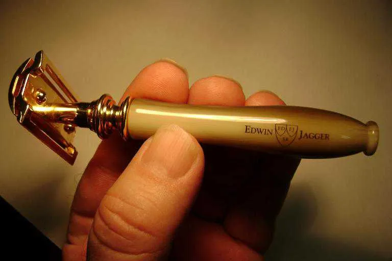 Top 10 Electric Razors Review 9 Edwin Jagger Chatsworth