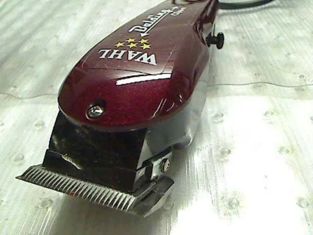 Top 10 Electric Hair Clippers Reviews 6 Wahl Professional 8110 Balding Electric Hair clippers