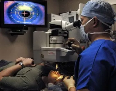 Top Lasik Eye Surgeons in Austin - U.S.A 1 top lasik surgeons