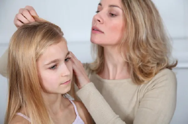 Top 5 Anti-Lice Treatment Shampoo in India (2018)