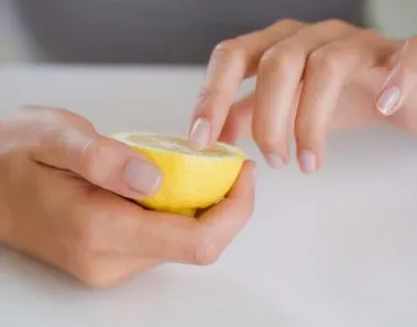 Nail Care Tips – How To Remove Gel Polish At Home With 2 Different Methods 1