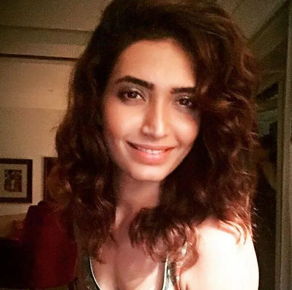 List (and Photos) of Top Indian Tv Actresses Without MakeUp 6 Karishma Tanna No MakeUp