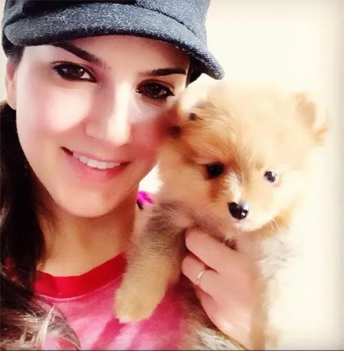 Sunny Leone NO MakeUp Photos