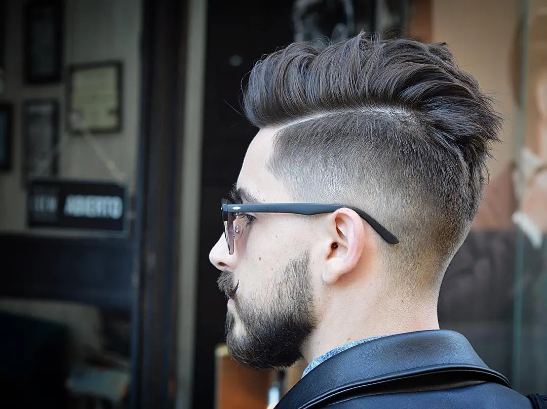 a boy wearing spectacles Pomp with Undercut a boy wearing spectacles Pomp with Undercut - Hairstyles for Boys
