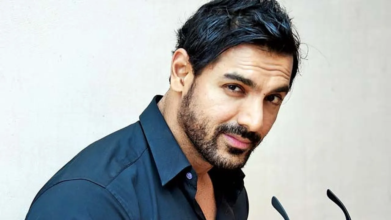 30 Most Handsome Men (Who Never Get Old) in the World 21 John Abraham-handsom men world 2018