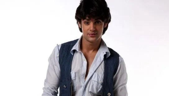 Karan Vahi in half blue jacket and white shirt Karan Vahi in half blue jacket and white shirt - Most Handsome Indian TV Actors