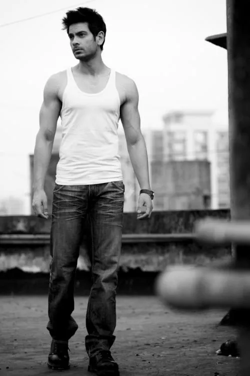 Keith Sequeira in jeans and waist Keith Sequeira in jeans and waist - Most Handsome Indian TV Actors