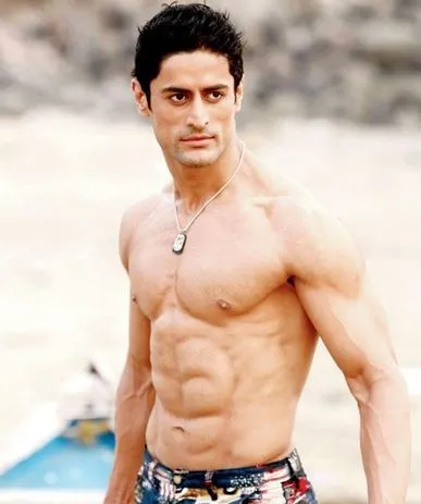 shirtless Mohit Raina posing for camera shirtless Mohit Raina posing for camera - Most Handsome Indian TV Actors