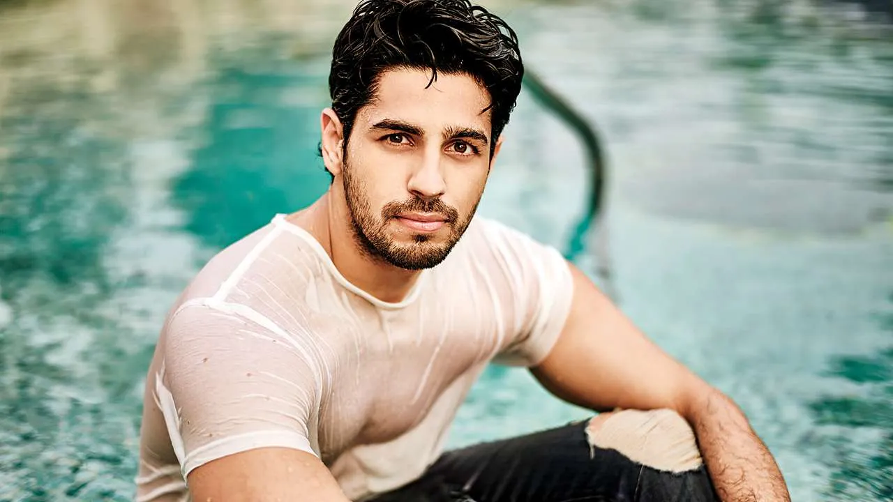 30 Most Handsome Men (Who Never Get Old) in the World 29 Siddharth Malhotra handsome men world 2018