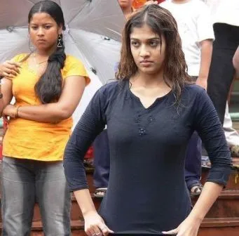 Nayanthara Without Makeup - Top 10 Pictures 1 Nayanthara No Makeup Photo