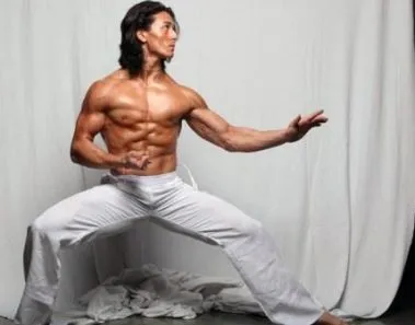 Tiger Shroff Bodybuilding Tips - Diet Workout, and Regime 1 Tiger Shroff Body