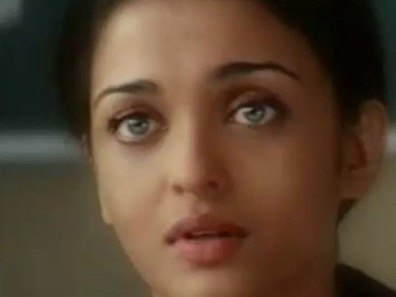 Popular Bollywood Celebrities Without Makeup 3 Popular Bollywood Celebrities Without Makeup 3