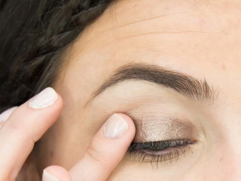 Steps To Follow For A Perfect Bridal Eye Makeup 5 Steps To Follow For A Perfect Bridal Eye Makeup 5