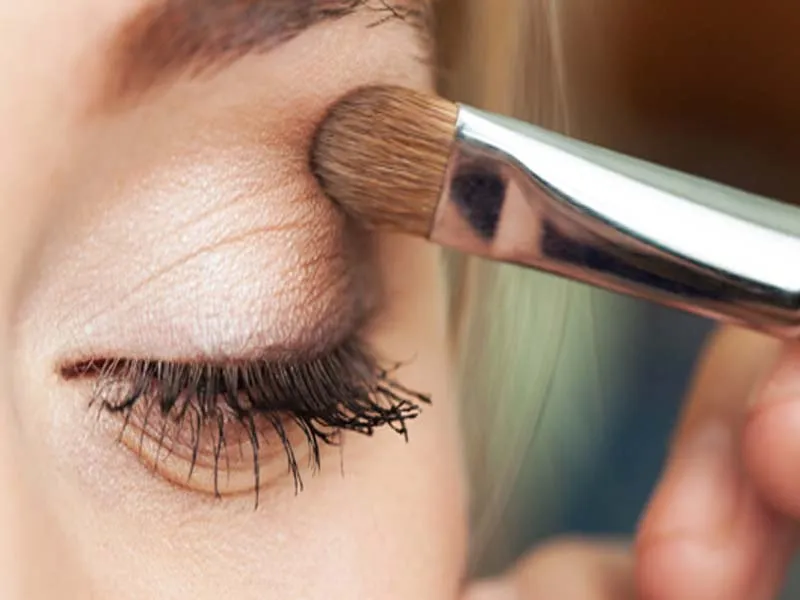 Steps To Follow For A Perfect Bridal Eye Makeup 4 Steps To Follow For A Perfect Bridal Eye Makeup 4