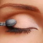 Steps To Follow For A Perfect Bridal Eye Makeup 1