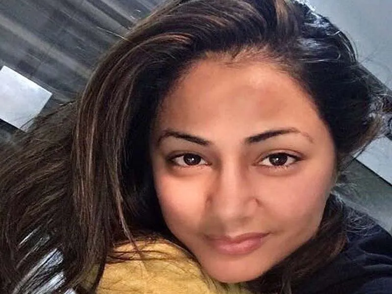 Best Pictures of Hina Khan Without Makeup