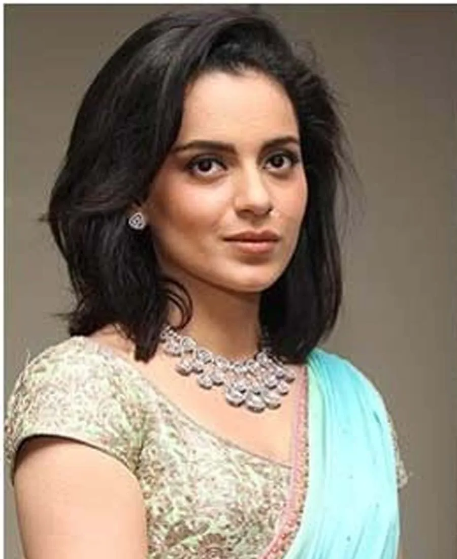 Bollywood Celebrity Best Hairstyles In Saree 5 Bollywood Celebrity Best Hairstyles In Saree 5