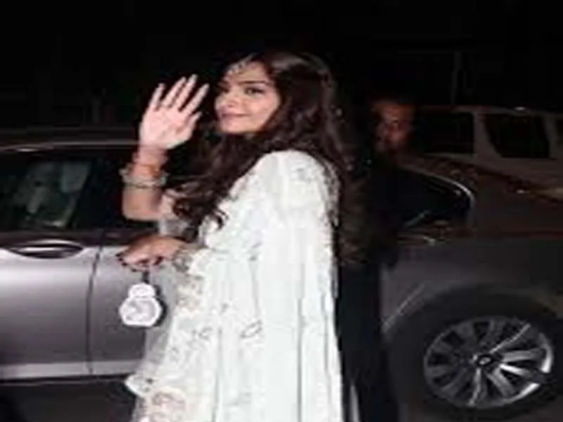 Best Hairstyles Of Popular Celebrities For Diwali 5 Best Hairstyles Of Popular Celebrities For Diwali 5