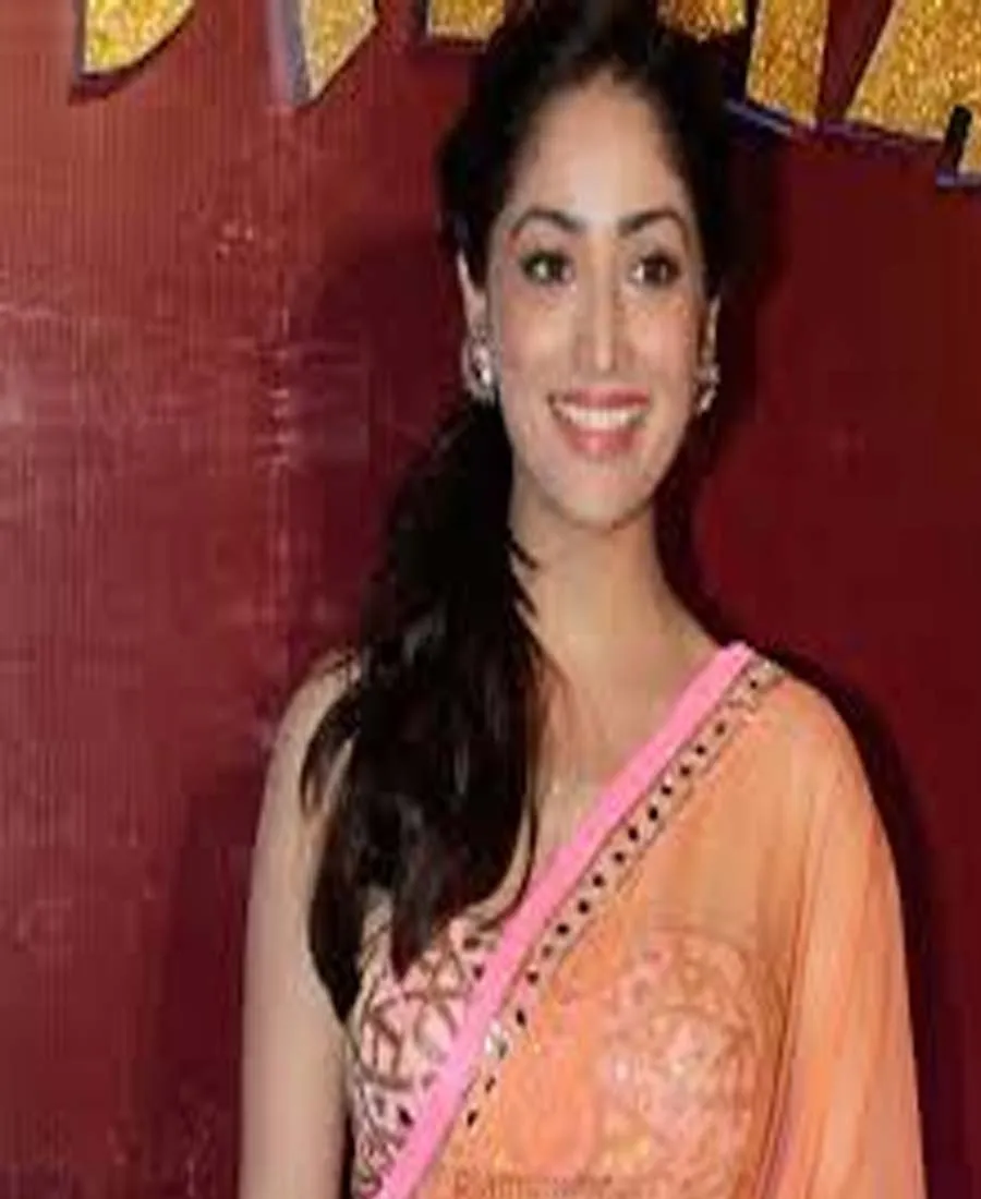 Bollywood Celebrity Best Hairstyles In Saree 7 Bollywood Celebrity Best Hairstyles In Saree 7