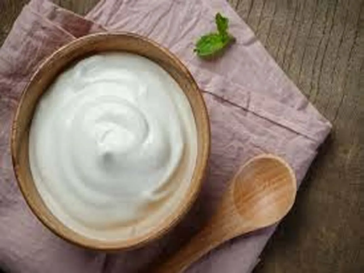 10 Effective Methods to Straighten your Hair Naturally 9 10 Effective Methods to Straighten your Hair Naturally 9