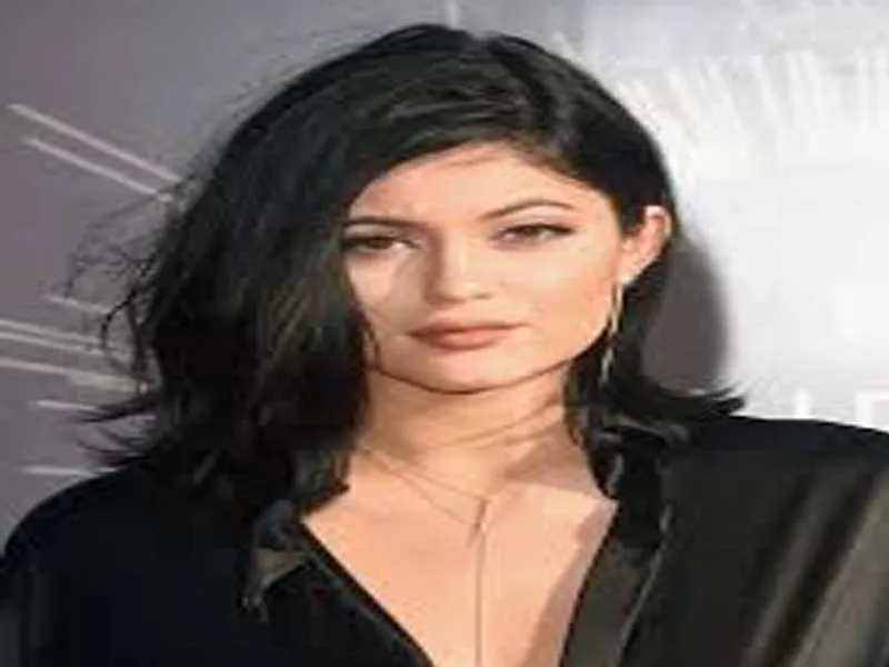 List of Simple Indian Hairstyles for Medium Hairs 9 List of Simple Indian Hairstyles for Medium Hairs 9