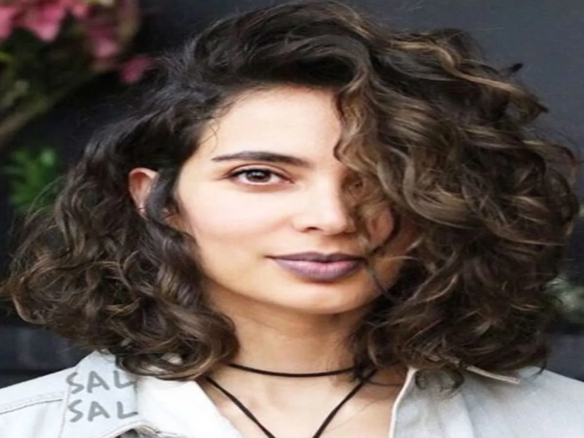 List of Trendy Curly Bob Hairstyles in 2020 1 List of Trendy Curly Bob Hairstyles in 2020 1