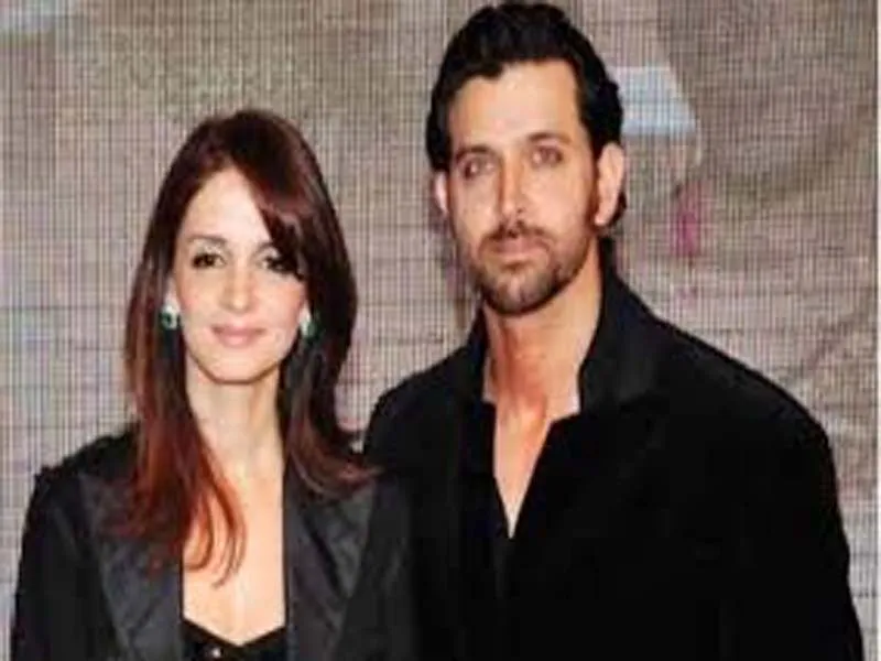 Hrithik Roshan and Sussanne Khan in Black Outfit  Hrithik Roshan and Sussanne Khan in Black Outfit - bollywood couples who got divorced