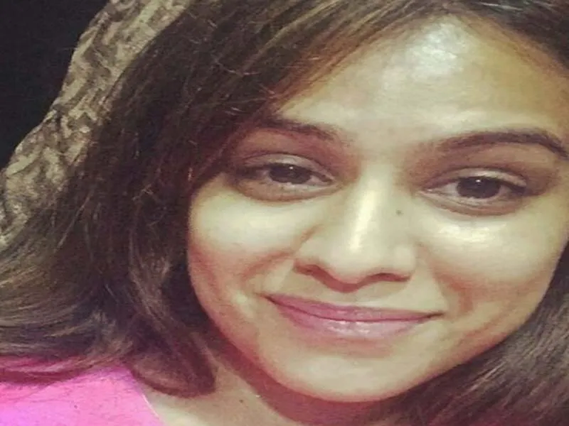 Nia Sharma - TV Actress without makeup photos