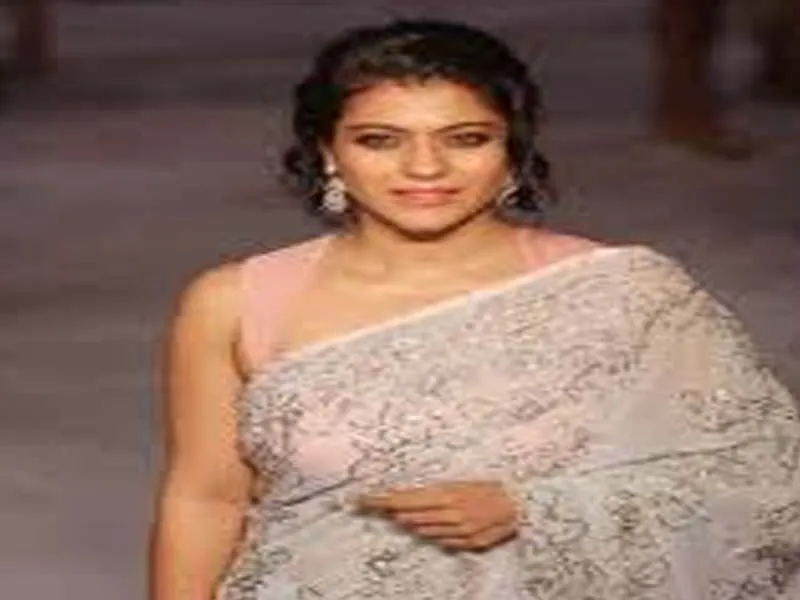 List of Beautiful Hairstyles on Saree 5