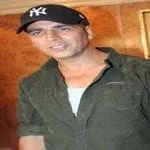 Akshay Kumar Photos without Makeup 1