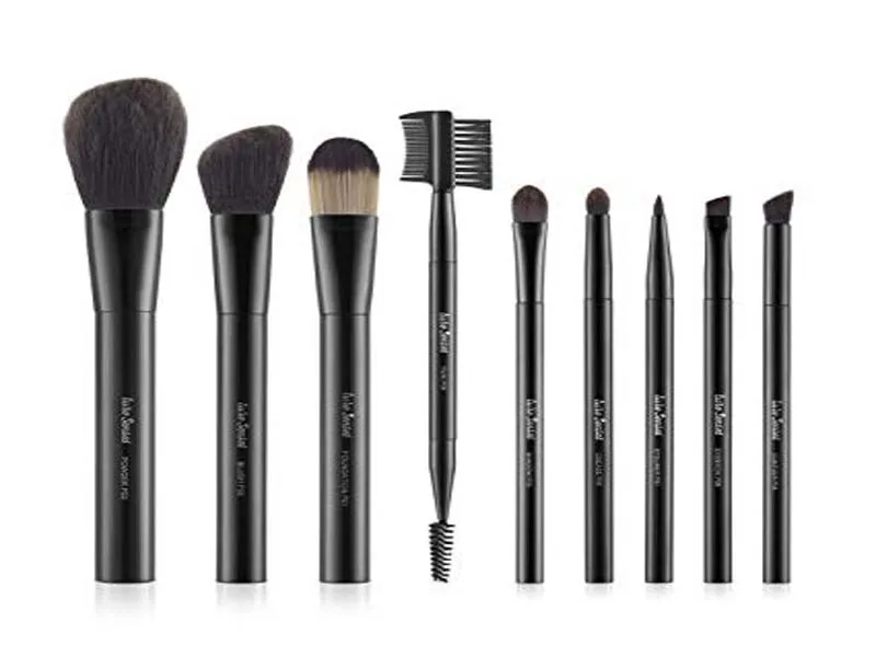 List Of Makeup Essentials, If Your Age Group Is 21 To 25 8 List Of Makeup Essentials, If Your Age Group Is 21 To 25 8