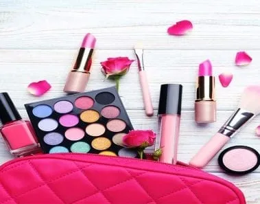 List Of Makeup Essentials, If Your Age Group Is 21 To 25 1