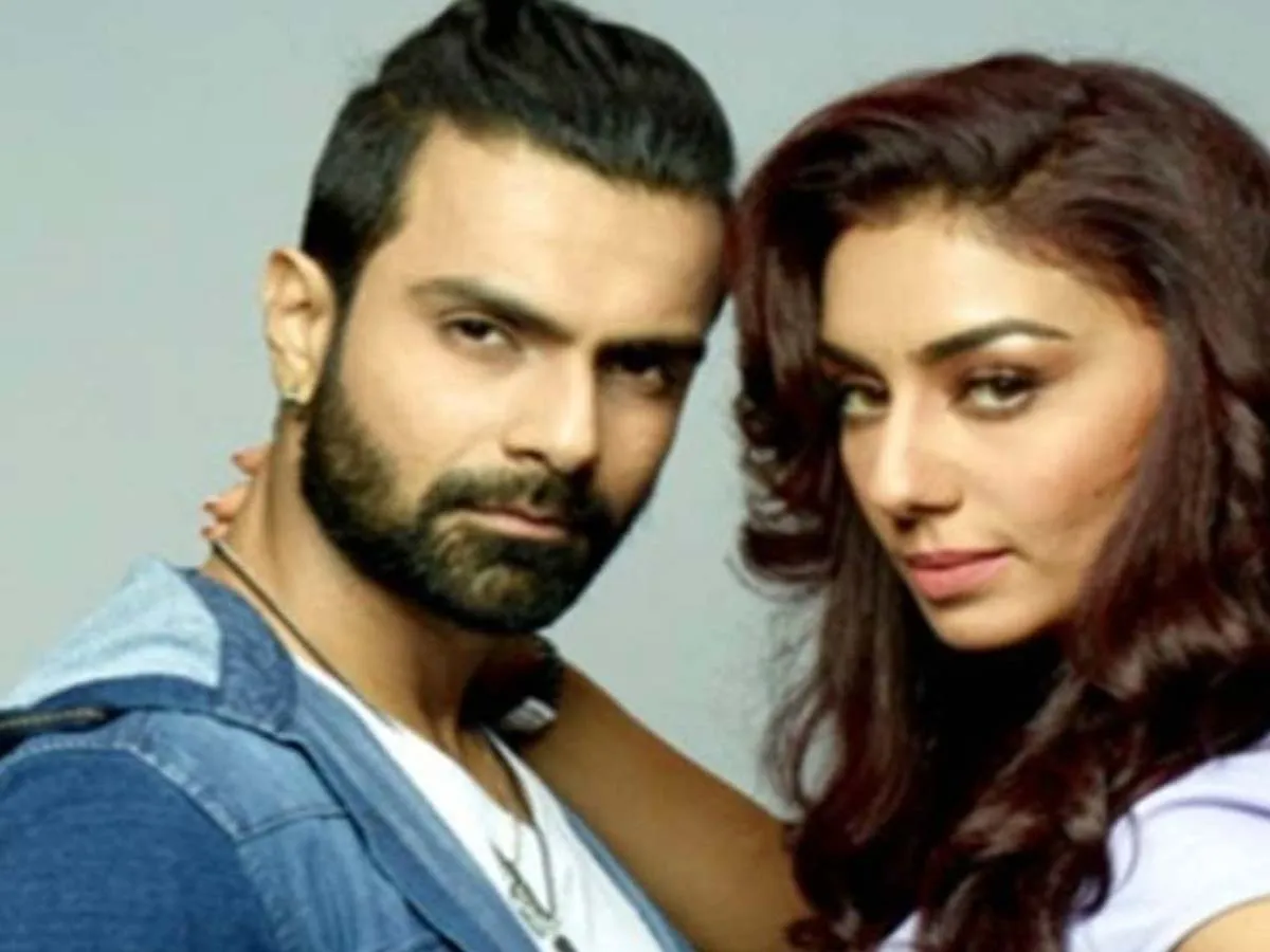 List of Most Awaited Upcoming Celebrities Weddings in 2019 11 Ashmit Patel and Mahek Chahel Upcoming Celebrities Wedding 2019