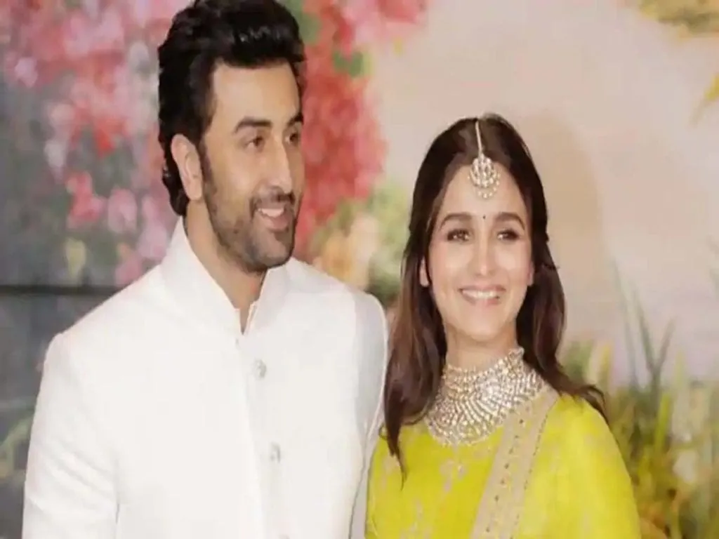 Current Bollywood Popular Unmarried Couples in 2019