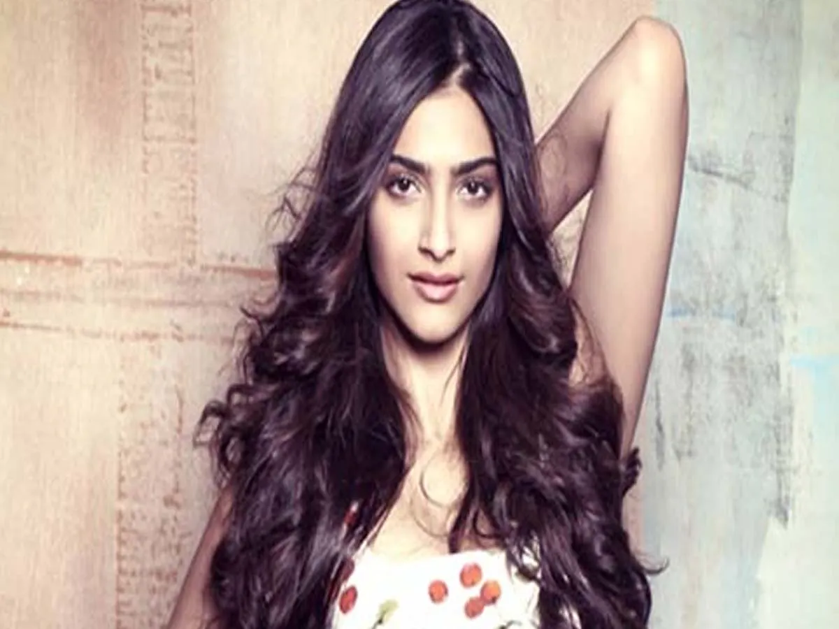 Bollywood Pregnancy Sonam Kapoor