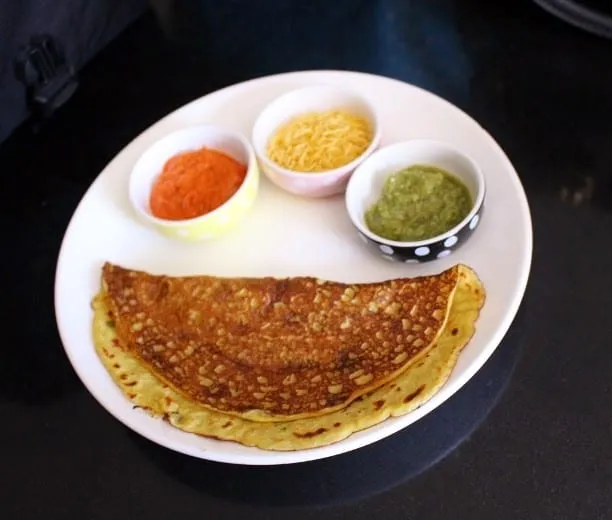 12 Best Breakfast for Muscle Gain and Weight Loss 6 Chilla with Yogurt