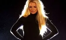 Britney Spears shares summer workout video