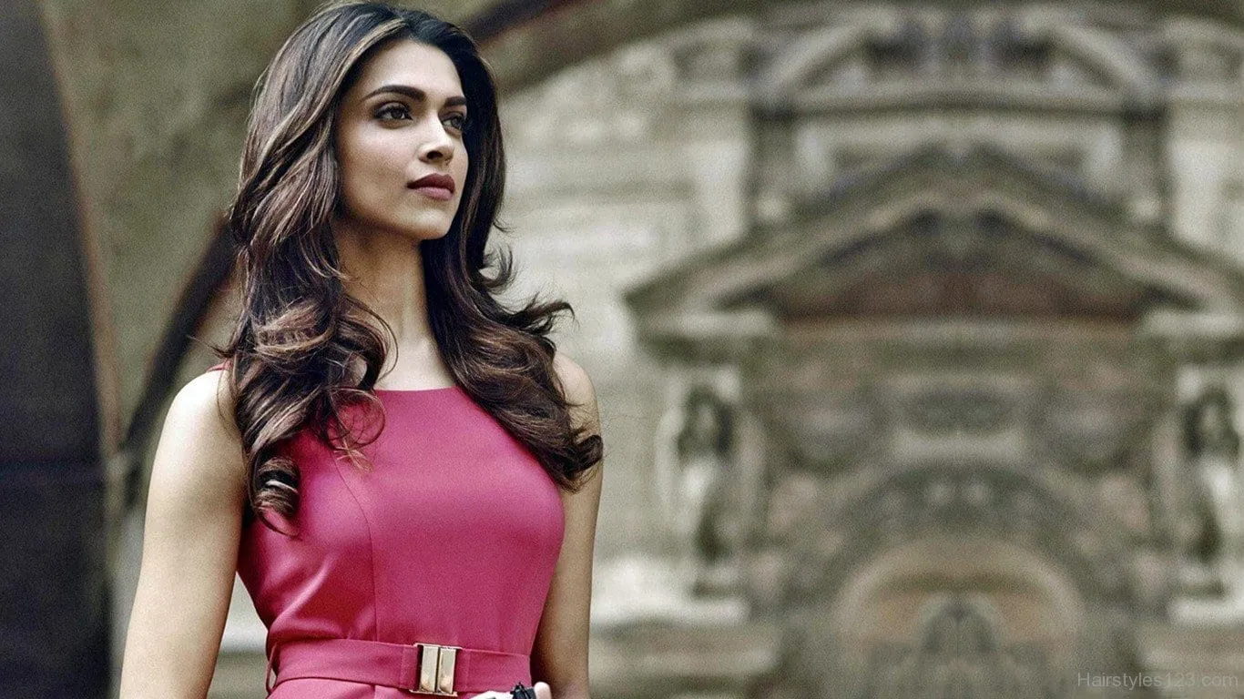 Deepika Padukone Hairstyles - Loose Waves Deepika Padukone Hairstyles - Loose Waves